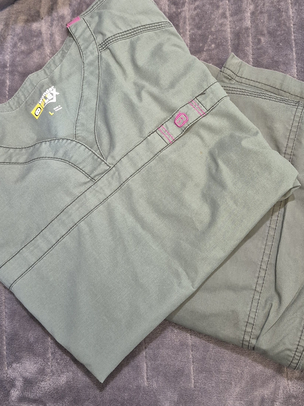 WonderWink Women Olive Green Scrub Set with Pink Accent